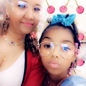 Meet your Posher, Rosa joselyn